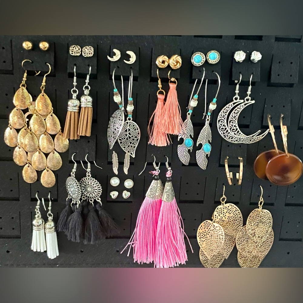 New Set of 21 Pair of Earrings